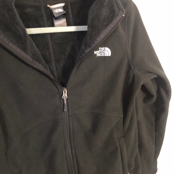 The North-face Women’s Fleece Jacket - Picture 3 of 8